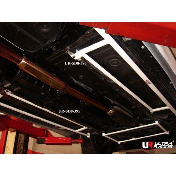 Ultra Racing Side/Other Brace Mitsubishi Lancer Evo 7/8/9 SD8-395