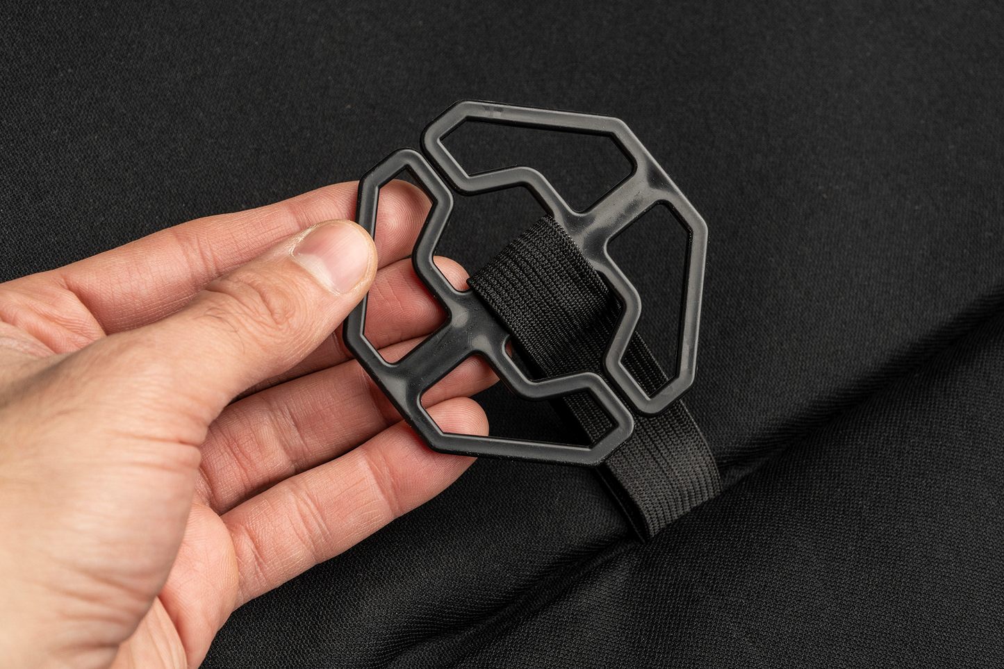 Momo Seat Cushion - STREET BLACK/RED - SINGLE