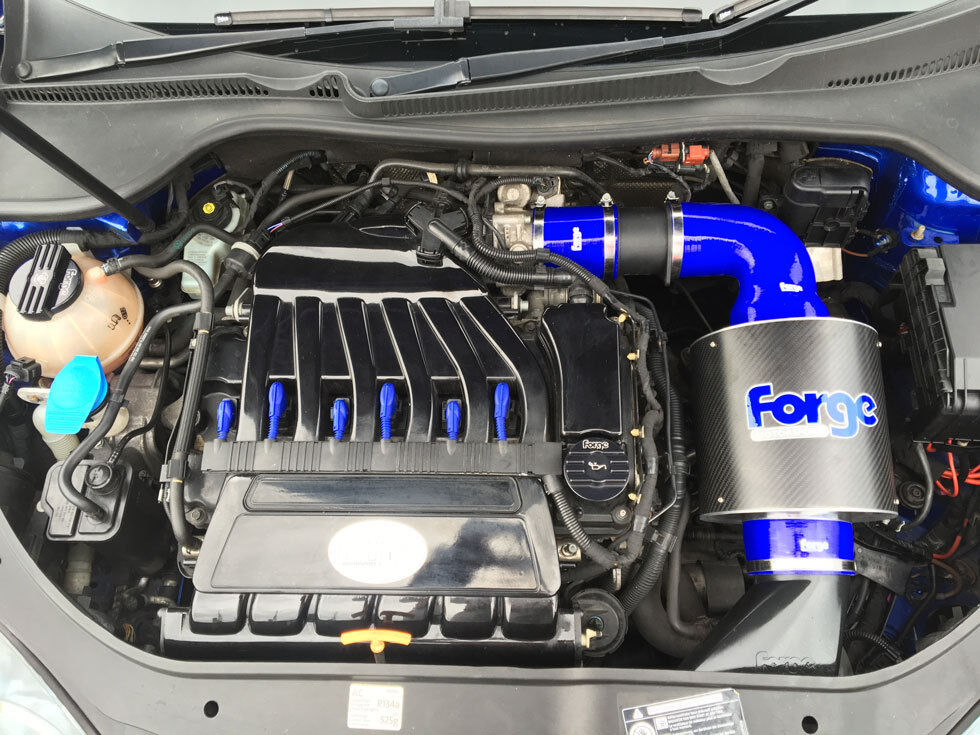 Forge Motorsport VW Golf Mk5 R32 RED Cold Air Intake / Induction Kit FMIND5R32